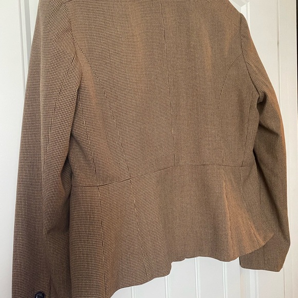 Brown Houndstooth Blazer - Picture 4 of 9